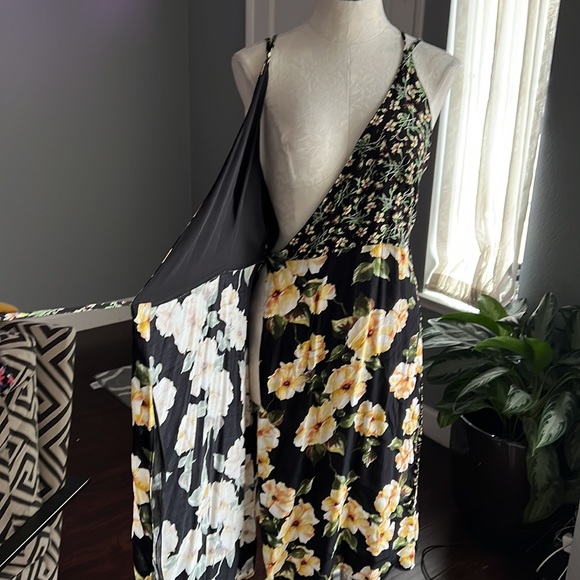 Topshop Mixed Floral Print Wrap Dress - Picture 6 of 9